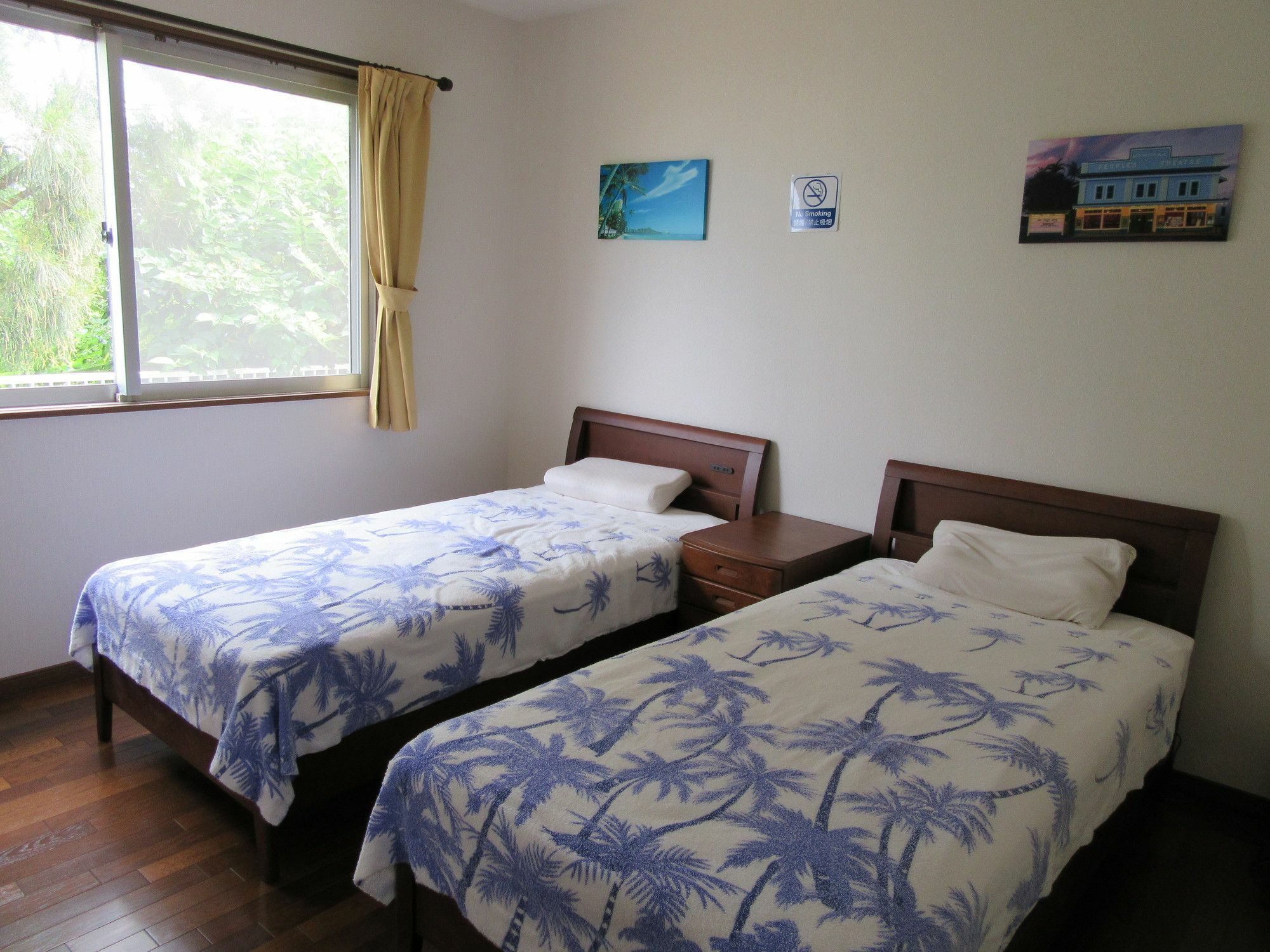 Guest House Diamond Йомитан Екстериор снимка